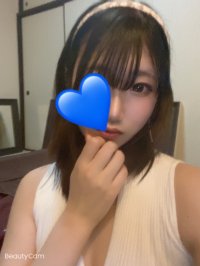 にちか (19歳) (D)